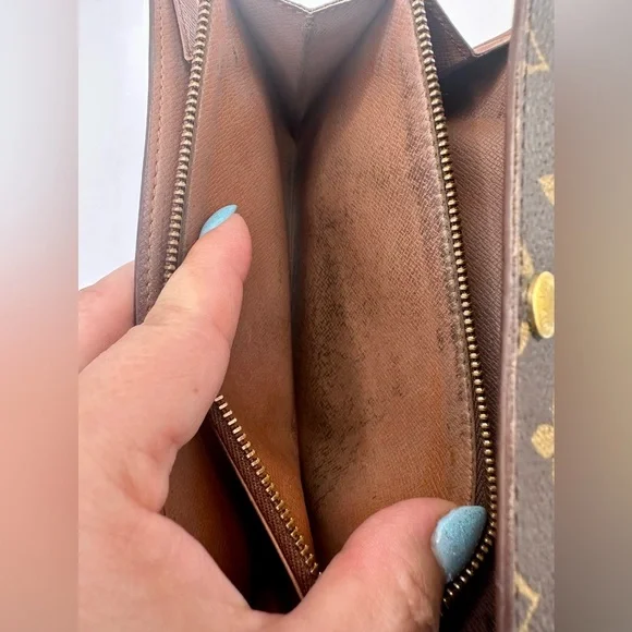 Louis Vuitton Sarah Long Monogram Wallet with Certificate of Authenticity - Picture 8 of 11